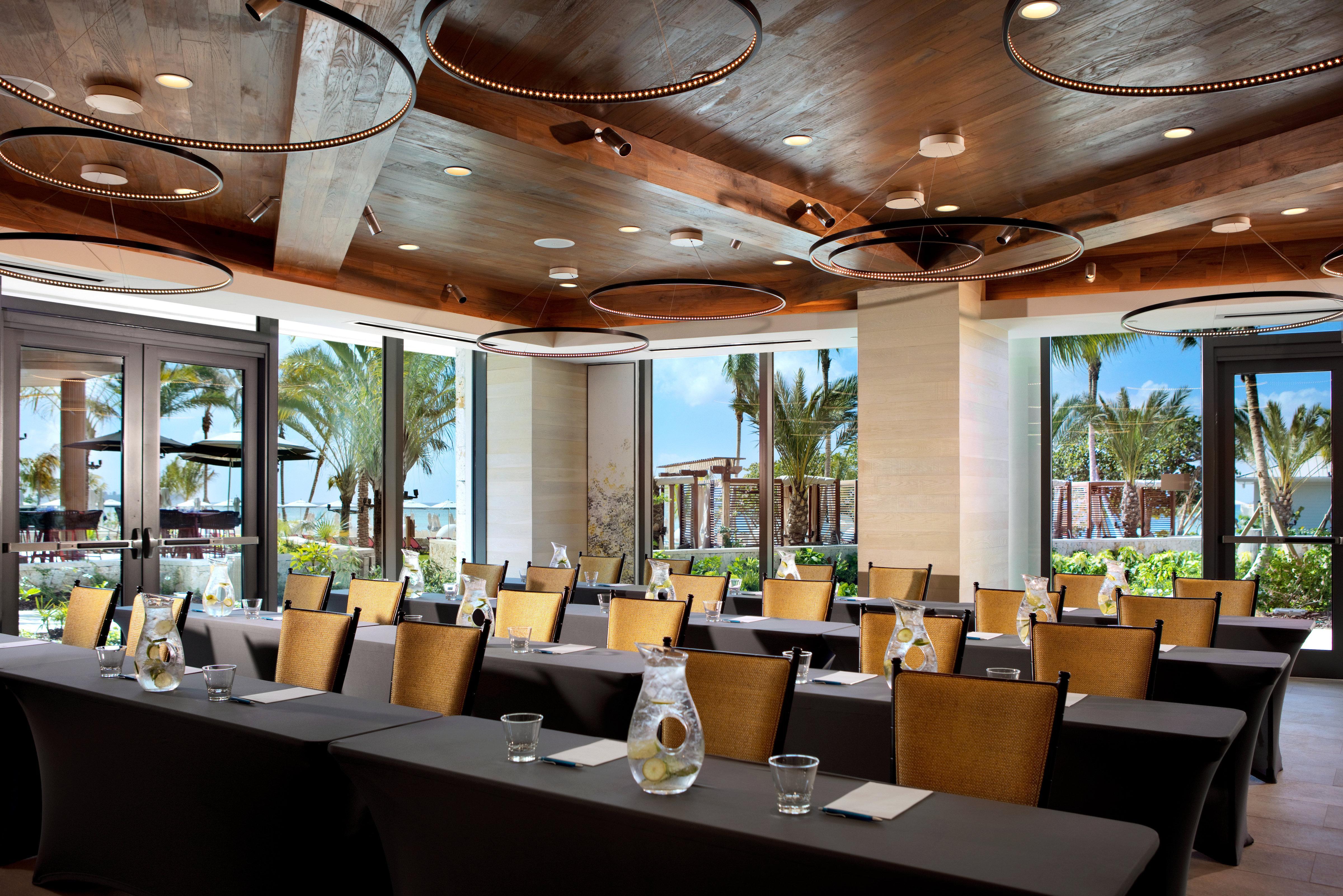 Kimpton Seafire Resort + Spa By Ihg West Bay Exteriör bild