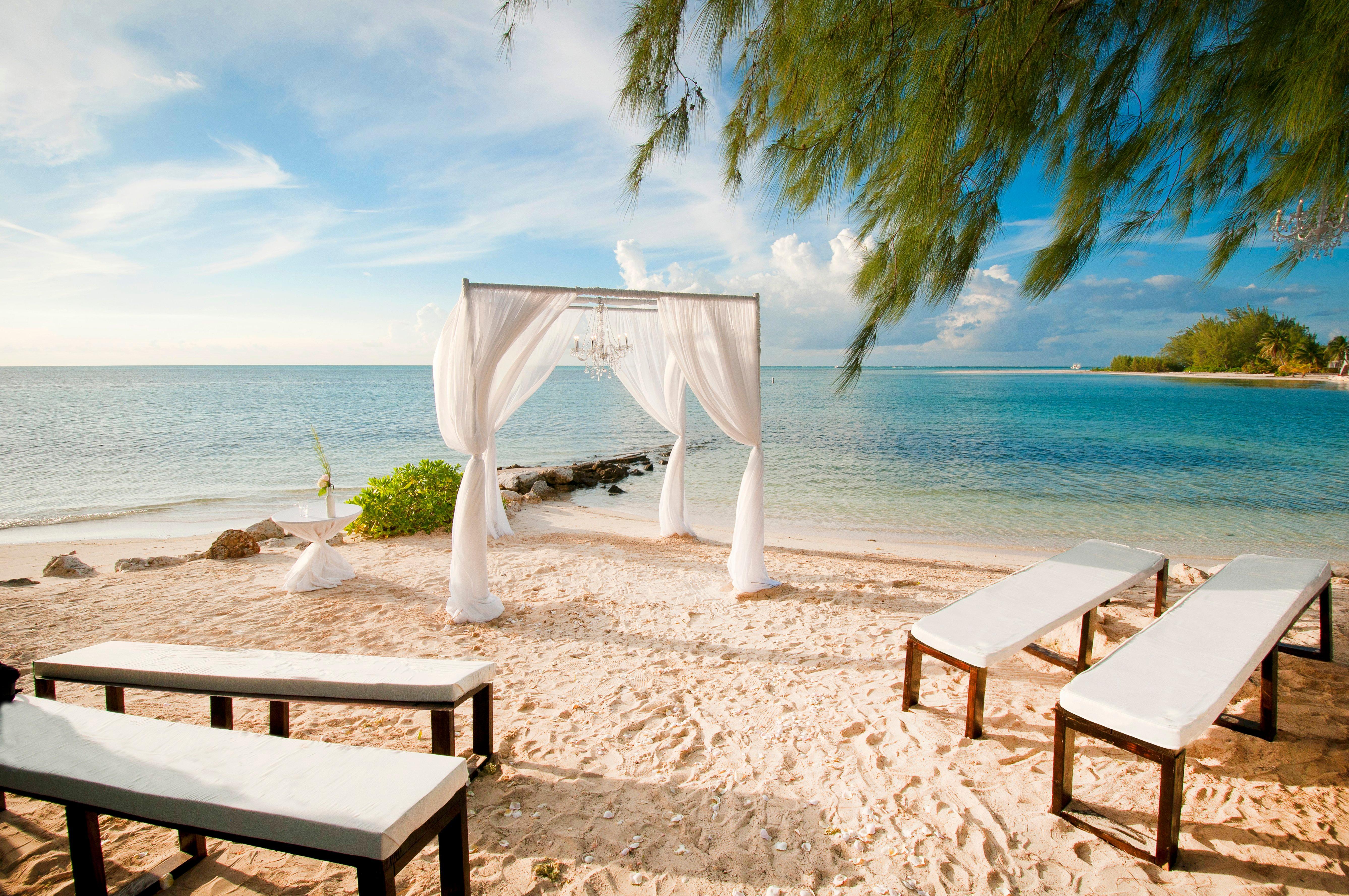 Kimpton Seafire Resort + Spa By Ihg West Bay Exteriör bild
