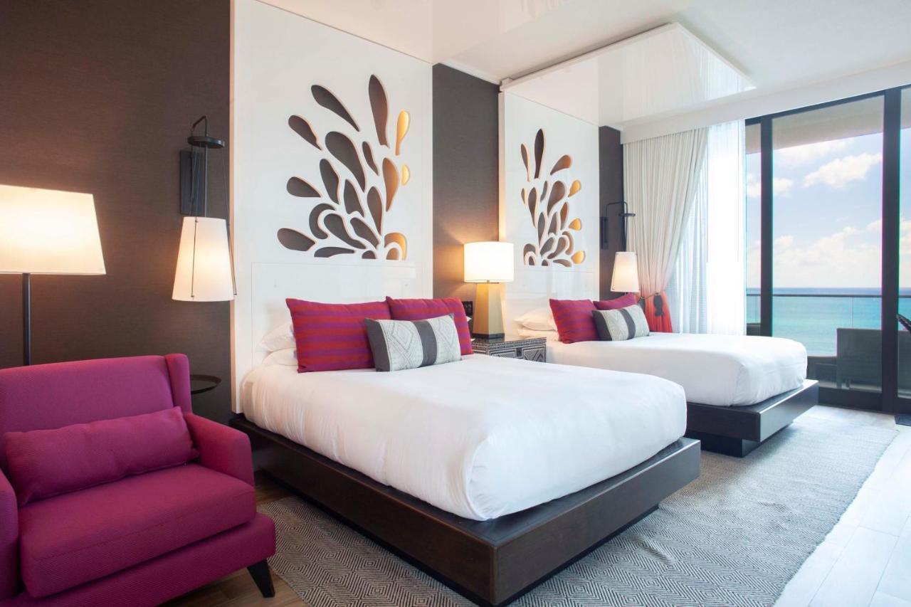 Kimpton Seafire Resort + Spa By Ihg West Bay Exteriör bild